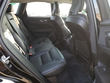 Volvo XC60 II 2023 Volvo XC 60 Ultimate 2023 2.0l 2.0 Benzyna 247KM, zdjęcie 10