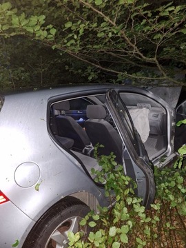 Volkswagen Golf V Hatchback 1.4 80KM 2005 Volkswagen vw Golf 5 1,4 - USZKODZONY - DO NEGOCJACJI - PILNE !!!, zdjęcie 6