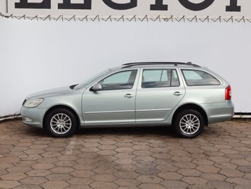 Skoda Octavia II Kombi 1.6 TDI CR DPF 105KM 2009 Skoda Octavia 1.6 TDI, Salon Polska, Klima, zdjęcie 2