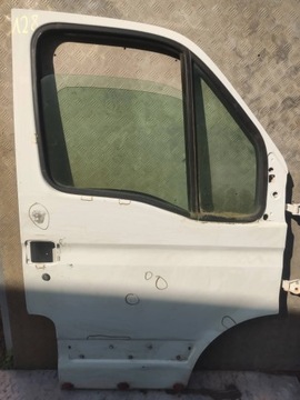 DVEŘE PRAVÝ PŘEDNÍ IVECO DAILY 99-06R