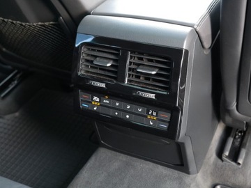 Volkswagen Touareg III SUV 3.0 V6 SCR TDI 286KM 2019 VW Touareg R-Line PL Full Wentyle Masaż Dynaudio Panorama Dociąg Matrix Hak, zdjęcie 22