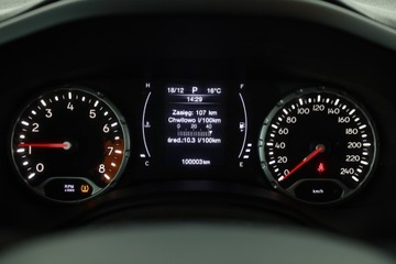 Jeep Renegade SUV 1.4 MultiAir 140KM 2018 Jeep Renegade 1.4 MultiAir, Salon Polska, zdjęcie 7