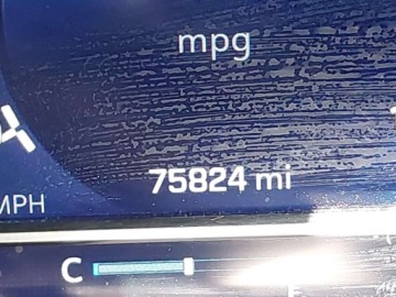 Chevrolet Suburban GMT900 2023 Chevrolet Suburban 2023 CHEVROLET SUBURBAN 4WD PREMIER 5.3 Benzyna 355KM, zdjęcie 13