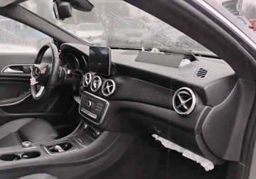 Mercedes CLA C117 Coupe 2.0 250 211KM 2016 Mercedes-Benz CLA 2016r, 2.0 Benzyna. 4MATIC. Uszkodzony przod. 2.0 210KM, zdjęcie 5