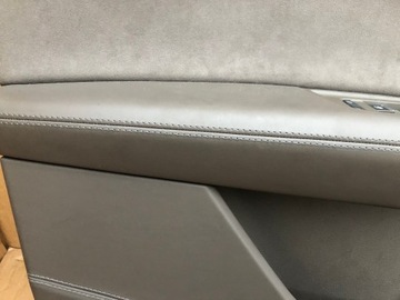 AUDI Q7 SQ7 4M ОТДЕЛКА БОКОВЫХ ДВЕРЕЙ КОЖАНОЙ ОТДЕЛКОЙ