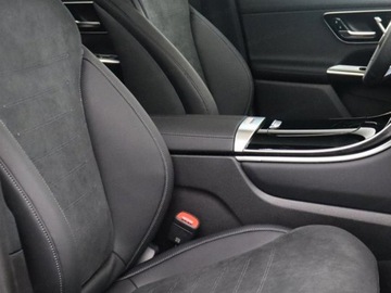 Mercedes GLC C254/X254 Coupe 2.0 220d 197KM 2026 GLC Coupe 220 d 4-Matic AMG Line 2.0 (197KM) 2026, zdjęcie 7