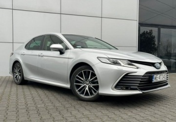 Toyota Camry IX Sedan 2.5 Hybrid Dynamic Force 218KM 2021 Toyota Camry Salon Polska Automat Navi Kamera Led 1 Wlasciciel FV23, zdjęcie 5