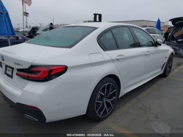 BMW Seria 5 G90-91 2023 BMW Seria 5 530E 2023 2.0l 2.0 Hybryda 181KM, zdjęcie 5
