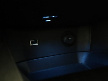 Peugeot 3008 II Crossover 1.6 BlueHDi 120KM 2017 Peugeot 3008 automat virtual cocpit navi czujniki, zdjęcie 28