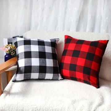 РОЖДЕСТВЕНСКАЯ ДЕКОРАТИВНАЯ НАВУШКА 45х45 В КЛЕТКУ K4