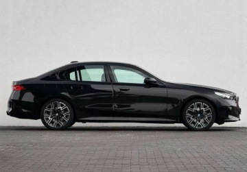 BMW Seria 5 G90-91 Touring 2.0 520d 197KM 2025 BMW Seria 5 Salon PL M Sport Harman Gwarancja Bezwypadkowy FVAT23, zdjęcie 2