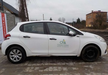 Peugeot 208 I Hatchback 5d Facelifting 1.6 BlueHDi 75KM 2017 Peugeot 208 Diesel Okazja 1.6 Diesel 75KM, zdjęcie 13