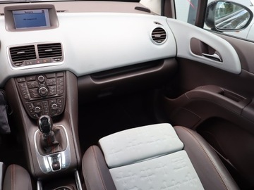 Opel Meriva II Mikrovan 1.4 Turbo ECOTEC 140KM 2010 Opel Meriva 1.4 Turbo, Klima, Klimatronic, zdjęcie 7