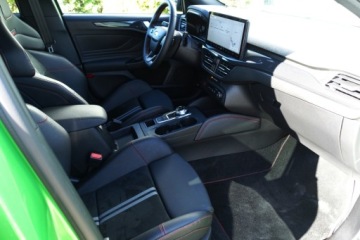 Ford Focus IV Kombi ST Facelifting 2.3 EcoBoost 280KM 2024 Ford Focus Bezwypadek, Tempomat, Kamera, BLIS Assist, Rozp. znakow, HeadUp, zdjęcie 6