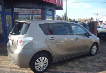 Toyota Verso Minivan Facelifting 1.6 D-4D 112KM 2014 Toyota Verso Toyota Verso VERSO 1.6 Diesel 111KM, zdjęcie 5