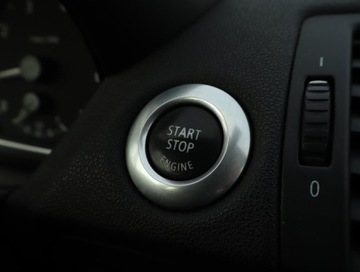 BMW Seria 1 E81/E87 Hatchback 5d E87 1.6 116i 115KM 2005 BMW 1 116i, Klima, Klimatronic, Tempomat, zdjęcie 14