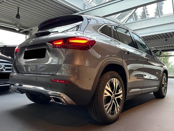 Mercedes GLA II Off-roader Facelifting 2.0 220 190KM 2025 GLA 220 4-Matic Progressive 2.0 (190KM) 2025, zdjęcie 3