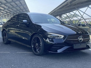 Mercedes CLA C118/X118 Coupe Facelifting 1.3 200 163KM 2025 MERCEDES-BENZ CLA 200 AMG Line Sedan 1.3 (163KM) 2025, zdjęcie 2