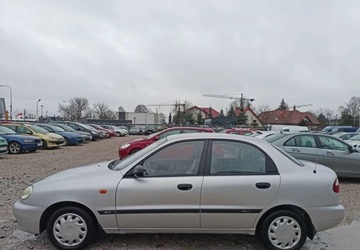 Daewoo Lanos Sedan 1.6 i 16V 106KM 1998 Daewoo Lanos Daewoo Lanos 1.6 Benzyna 106KM, zdjęcie 1