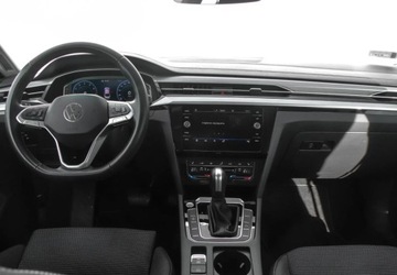 Volkswagen Arteon Fastback Facelifting 2.0 TSI 190KM 2021 Volkswagen Arteon 2.0 TSI 190 KM DSG, hak holowniczy, pakiet komfort, podg, zdjęcie 14