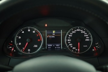 Audi Q5 I SUV 2.0 TFSI 211KM 2009 Audi Q5 2.0 TFSI, 4X4, Automat, Navi, Xenon, zdjęcie 7