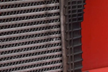 CHLADIČ INTERCOOLER 1K0145803BM VW SCIROCCO 3 III 08-17