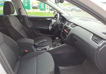 Skoda Octavia III Liftback Facelifting 2.0 TDI 150KM 2019 Skoda Octavia STYLE 2.0 TDI 150 KM Czujniki Tempomat LED 2.0 Diesel, zdjęcie 9