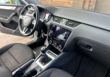 Skoda Octavia III Kombi Facelifting 1.6 TDI 115KM 2020 Skoda Octavia Cena Brutto 1.6 Diesel 116KM, zdjęcie 12
