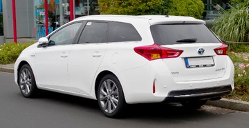 ZAŘÍZENÍ(HÁK) TÁŽNÝ TOYOTA AURIS KOMBI OD 2013