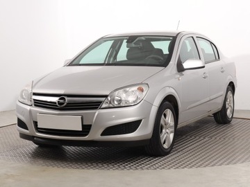 Opel Astra H Sedan 1.6 ECOTEC 115KM 2008 Opel Astra 1.6 16V, Klima, Klimatronic, El. szyby, zdjęcie 1