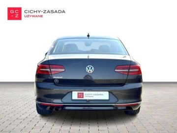 Volkswagen Passat B8 Limousine 2.0 TDI BlueMotion SCR 190KM 2019 Volkswagen Passat SalonPL 190KM DSG TDI HighlineSkoraACCNavi18Business ASO, zdjęcie 5