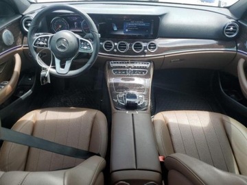 Mercedes Klasa E W213 2019 Mercedes-Benz Klasa E Mercedes-Benz E-Class 300 2.0 Benzyna 241KM, zdjęcie 7