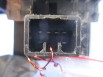 DAEWOO LANOS PANEL SKEL KNOFLÍKY SPÍNAČ 96230793