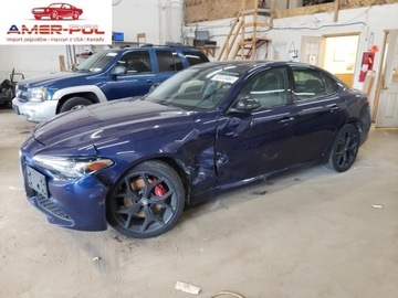 Alfa Romeo Giulia II Sedan Facelifting 2.0 Turbo 280KM 2020 Alfa Romeo Giulia 2020 2.0l 2.0 Benzyna 280KM