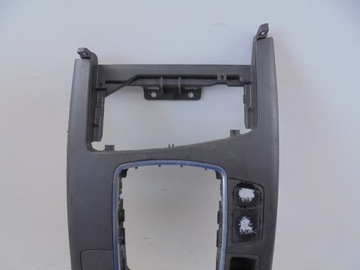 ЦЕНТРАЛЬНАЯ ТУННЕЛЬНАЯ ПАНЕЛЬ AUDI A6 C6