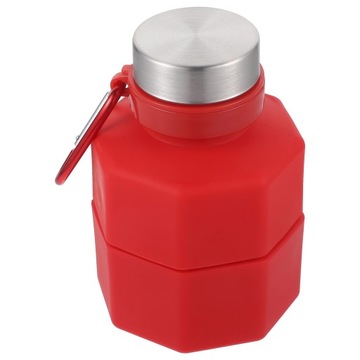 Спортивная бутылка с водой