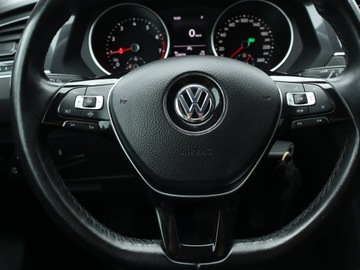 Volkswagen Tiguan Allspace SUV 1.5 TSI EVO 150KM 2019 VW Tiguan Allspace 1.5 TSI, Salon Polska, Automat, zdjęcie 17