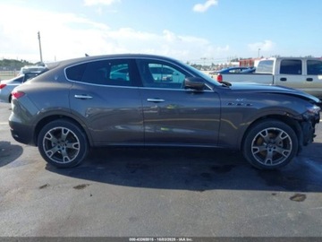 Maserati Levante 2023 Maserati Levante GT 2023 3.0l 3.0 Benzyna 345KM, zdjęcie 6