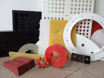 Полиацеталь POM-C, черная, 15 мм, на заказ.