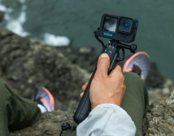 Спортивная камера в жестком комплекте с аксессуарами GOPRO HERO12