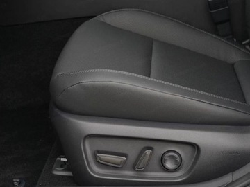 Toyota Camry IX 2025 Od ręki - Comfort 2.5 Hybrid Dynamic Force 231KM | Tempomat adaptacyjny!, zdjęcie 3