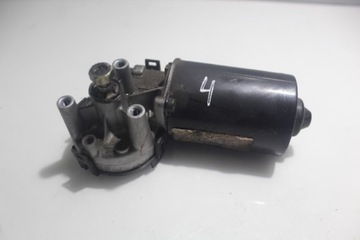 SILNICZEK WYCIERACZEK PRZÓD VOLKSWAGEN PASSAT B5