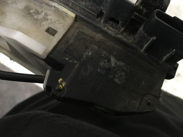 HYUNDAI I30 I 07-12 ZÁMEK DVEŘE PRAVÝ PŘEDNÍ 4 PIN