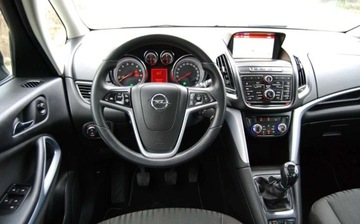 Opel Zafira C Tourer 1.4 Turbo ECOTEC 140KM 2016 Opel Zafira 1.4B 140Ps Klimatronik Navi Parktronik Alu17 Kamera 7 foteli Z, zdjęcie 31