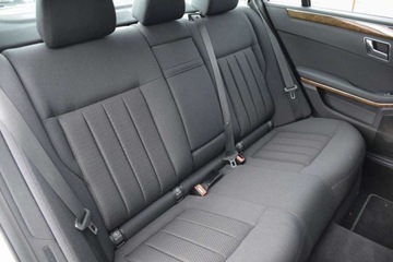 Mercedes Klasa E W212 Limuzyna 200 CGI BlueEFFICIENCY 184KM 2011 Mercedes-Benz Klasa E MERCEDES E200 184KM ELEGANCE 7G-TRONIK Xenon Navi Gw, zdjęcie 32