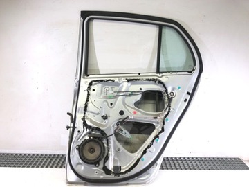 DVEŘE PRAVÝ ZADNÍ TOYOTA YARIS II HATCHBACK 05-14
