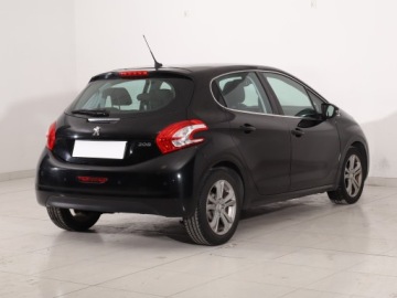 Peugeot 208 I Hatchback 3d 1.2 VTI 82KM 2014 Peugeot 208 1.2 PureTech, Navi, Klima, zdjęcie 4