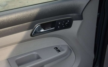 Volkswagen Caddy III Furgon 1.6 102KM 2010 Volkswagen Caddy 1.6B MPI Maxi Rampa Dla Niepelnosprawnych 135 TYS KM Spro, zdjęcie 32