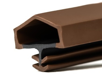 УПЛОТНИТЕЛЬ ДЛЯ МЕЖМЕЖУТОЧНЫХ ДВЕРЕЙ С ФАЛЬЦЕМ КОРИЧНЕВЫЙ