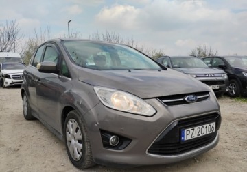 Ford C-MAX II Minivan 1.0 EcoBoost 125KM 2013 Ford C-MAX 2013r, 1.0 Benzyna. Delikatnie przetarty lewy bok. Jezdzi.